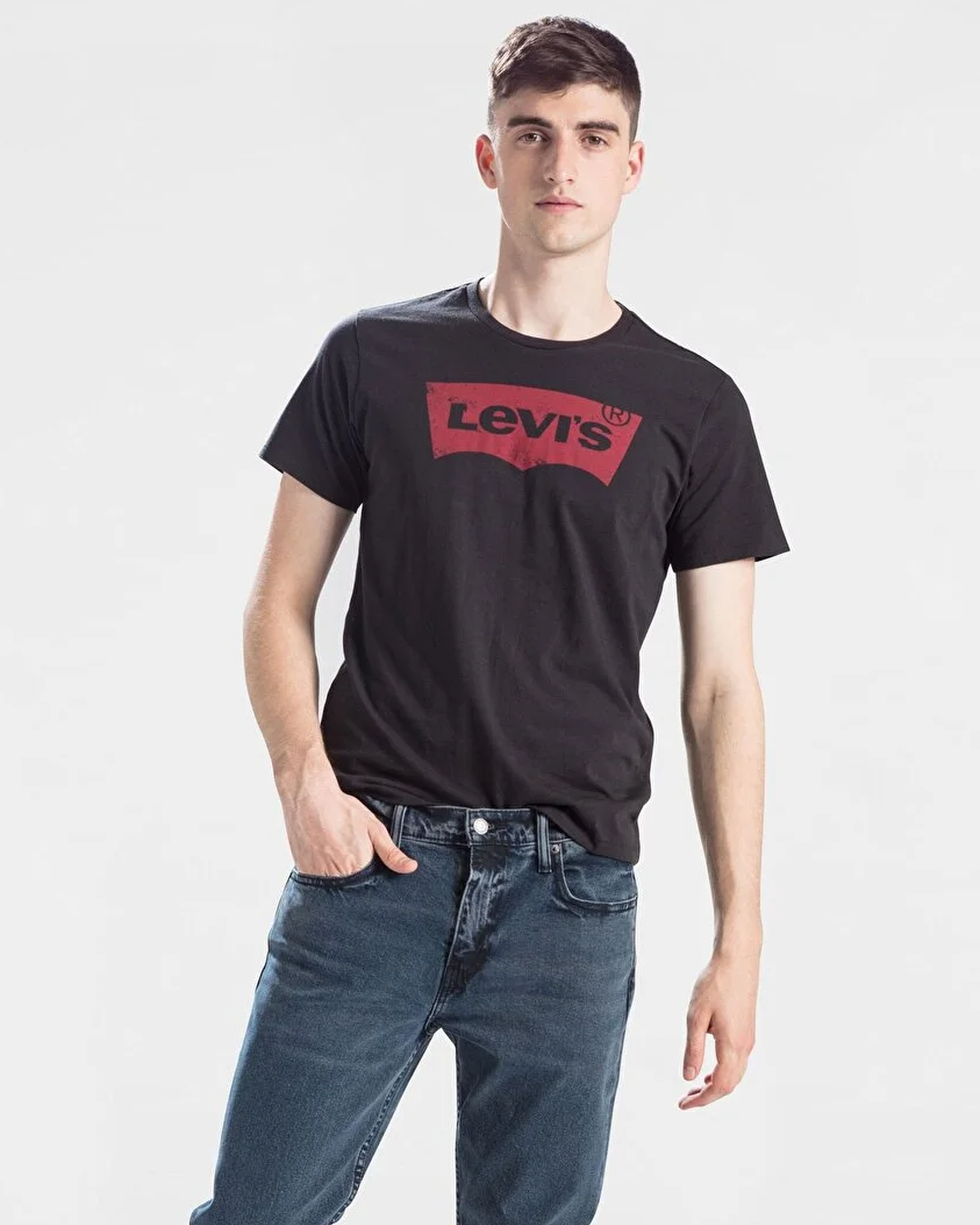 Купить футболку levis. Levis Shirt men. Футболка левайс черная мужская. Levis man футболка. Майка левайс мужские.