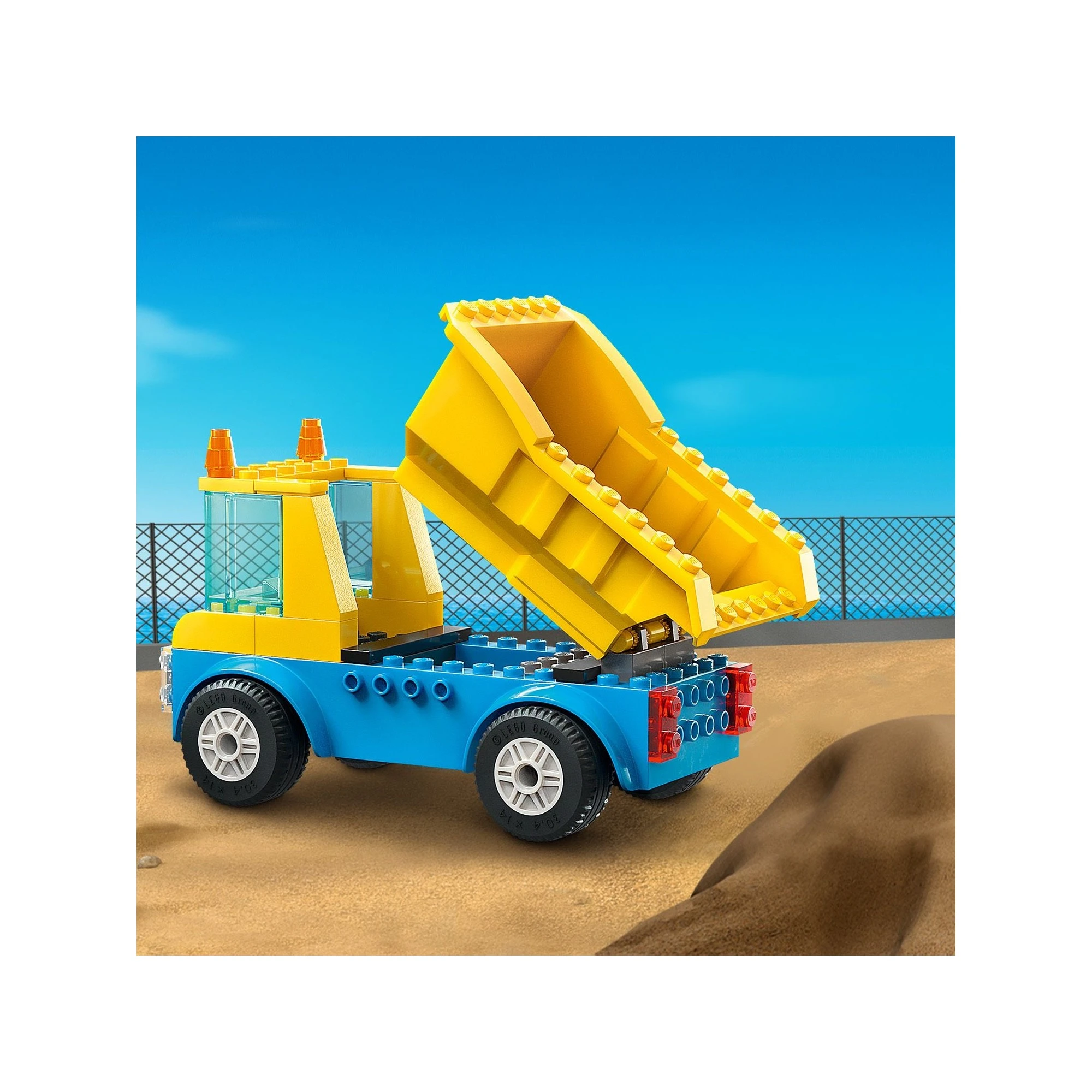 Конструктор LEGO City Construction Trucks and Wrecking Ball Crane (60391) —  купить с доставкой из США и Европы | Brandly