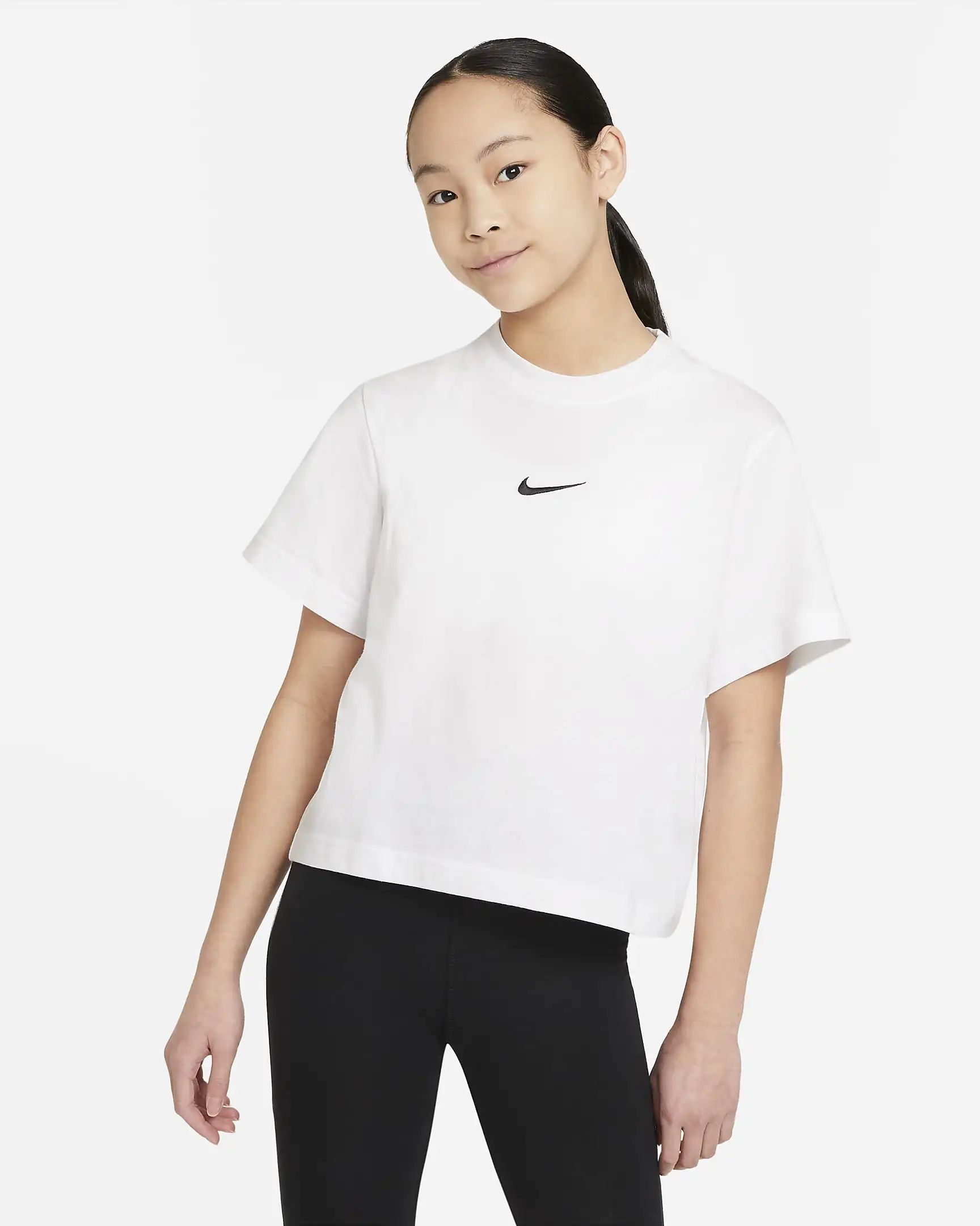 Детская футболка Nike Sportswear (DH5750-100)